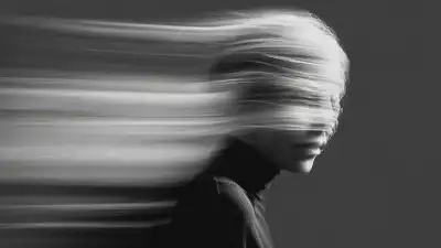 دانلود ریمیکس جدید لعنت به این خاطره ها از ناصر تنها و ایسن و ناجی