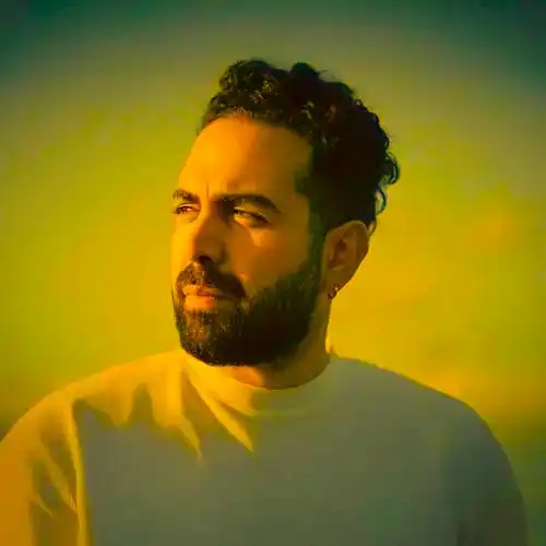 دانلود آهنگ بهرام آغوش